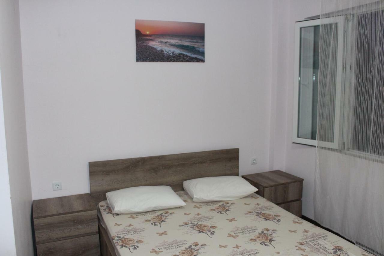 Hotel Sunrise In Уреки Экстерьер фото
